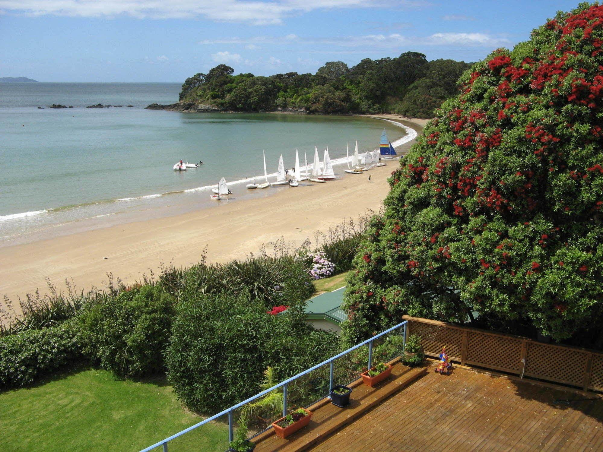 By The Bay Beachfront Apartments Mangonui Exterior foto